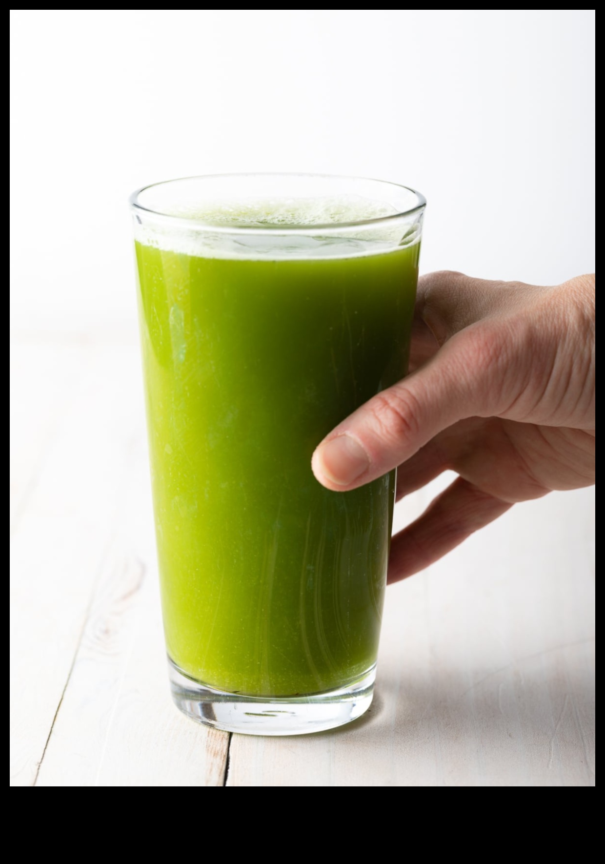 التخلص من السموم أثناء التنقل: حلول عصير سريعة ومريحة للحياة المزدحمة