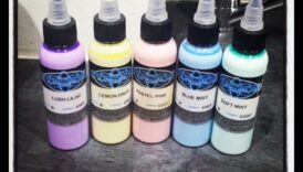 اندماج الباستيل والحبر: استكشاف المجموعات الديناميكية